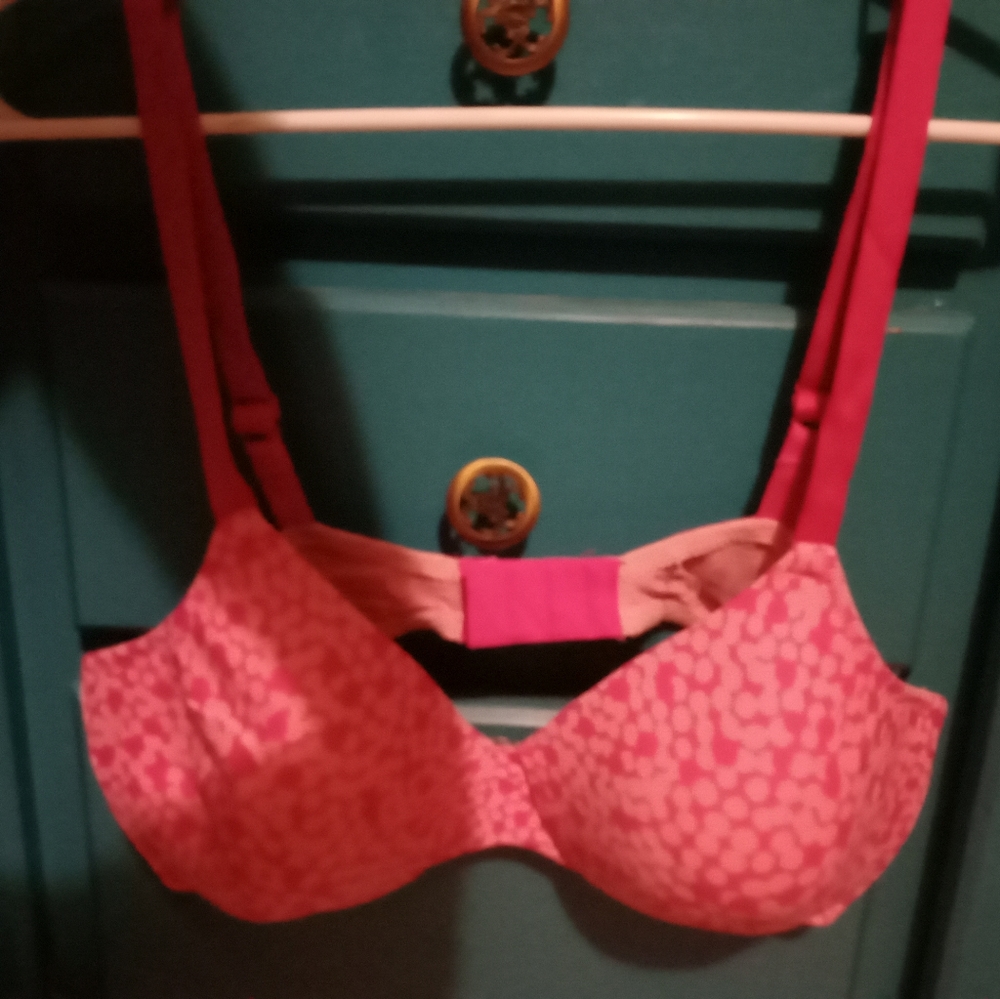 Hanes pattern bra